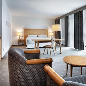 Suite "Wellness" met een Slaapkamer en een King Size Bed